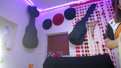 zoee jhonnyy online show from February 2025 01:43:02 PM