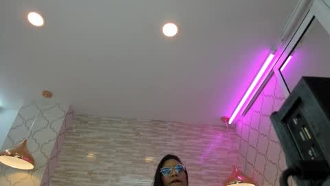 ZoeeSmitth online show from October 2025 11:34:02 AM