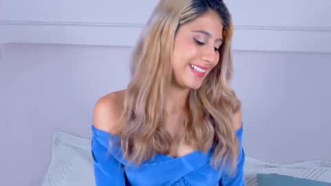 Zoe online show from October 2025 11:20:02 AM