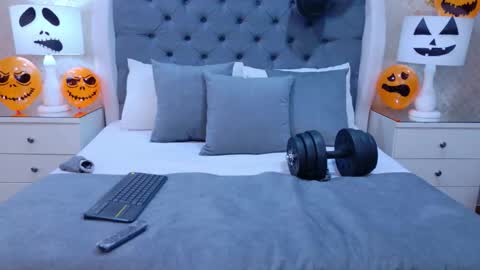 Snapshot of zoekrug chatting on October 2025 04:08:01 PM Zoe Krug online show from October 2025 04:08:01 PM