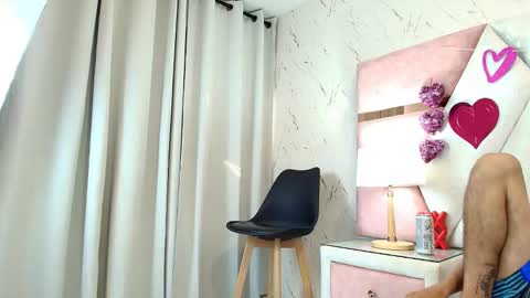 zoelucas online show from September 2025 07:19:02 PM