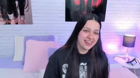 ZOE  online show from November 2025 06:01:01 AM