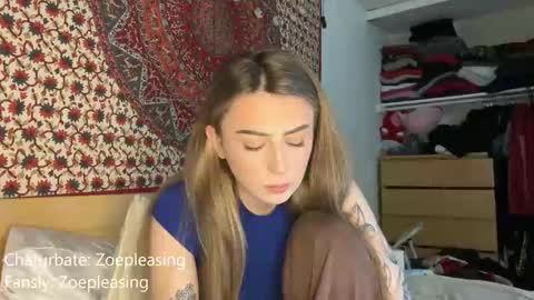 Snapshot of zoepleasing chatting on November 2025 12:53:01 AM zoepleasing online show from November 2025 12:53:01 AM