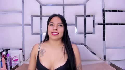 Snapshot of zoeswanx chatting on January 2025 07:15:01 PM ZoeSwam online show from January 2025 07:15:01 PM