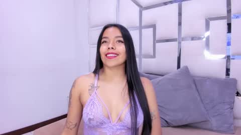 Snapshot of zoeswanx chatting on January 2025 12:49:02 PM ZoeSwam online show from January 2025 12:49:02 PM