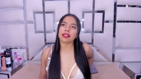 Snapshot of zoeswanx chatting on January 2025 07:13:02 PM ZoeSwam online show from January 2025 07:13:02 PM