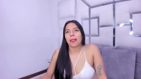 Snapshot of zoeswanx chatting on January 2025 07:00:02 PM ZoeSwam online show from January 2025 07:00:02 PM