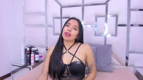 Snapshot of zoeswanx chatting on February 2025 02:24:01 PM ZoeSwam online show from February 2025 02:24:01 PM