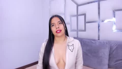 Snapshot of zoeswanx chatting on February 2025 10:56:02 AM ZoeSwam online show from February 2025 10:56:02 AM