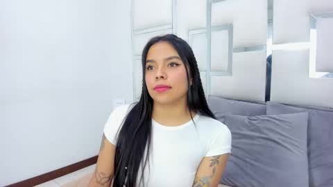 Snapshot of zoeswanx chatting on March 2025 07:26:02 PM ZoeSwam online show from March 2025 07:26:02 PM