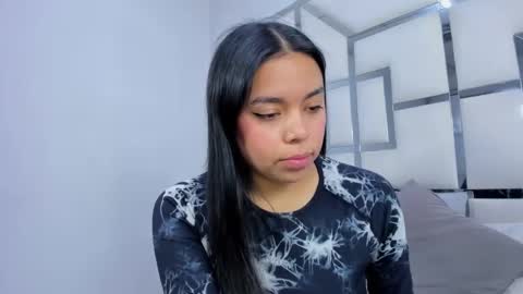 Snapshot of zoeswanx chatting on October 2025 11:53:02 AM ZoeSwam online show from October 2025 11:53:02 AM