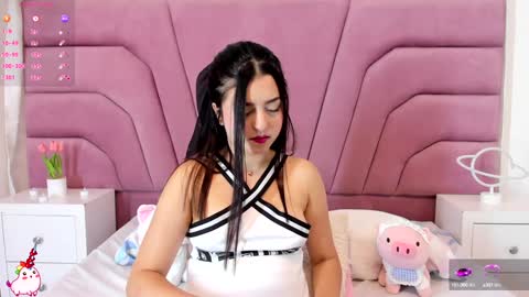 Snapshot of zoewillian chatting on January 2025 08:21:01 PM zoewillian online show from January 2025 08:21:01 PM