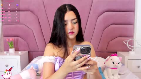 Snapshot of zoewillian chatting on January 2025 07:18:02 PM zoewillian online show from January 2025 07:18:02 PM