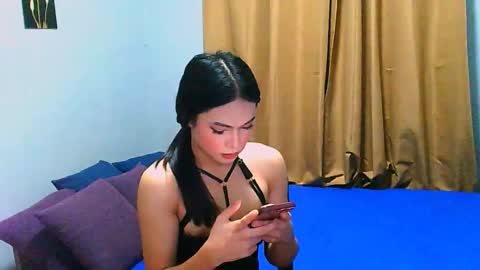 zoey online show from October 2025 07:30:01 AM