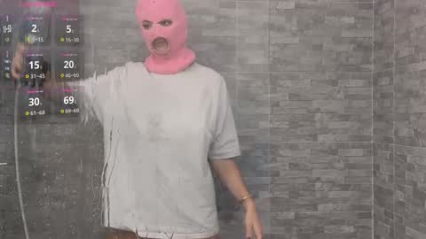 Zoey online show from October 2025 05:06:01 AM