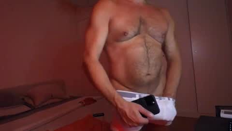 Snapshot of zoomdue chatting on November 2025 06:23:02 AM Velesk online show from November 2025 06:23:02 AM