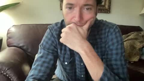 Snapshot of zorakload chatting on October 2025 08:42:02 PM Jesse online show from October 2025 08:42:02 PM