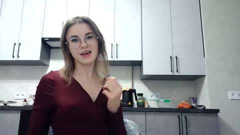 zoriana20 online show from October 2025 06:47:01 PM