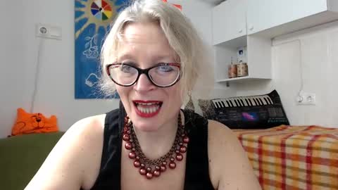 Snapshot of zosya1111 chatting on February 2025 01:30:02 PM Zosya1111 online show from February 2025 01:30:02 PM