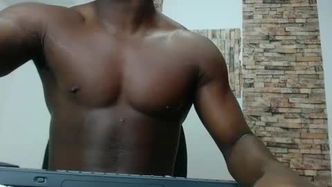 zousxxx online show from February 2025 07:59:01 PM