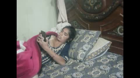 zoyakhan803 online show from November 2025 09:28:01 PM