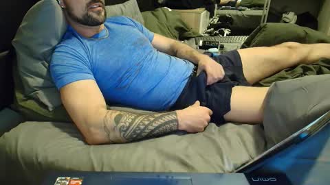 Snapshot of zuko_zen69 chatting on November 2025 03:49:01 AM Zuko online show from November 2025 03:49:01 AM