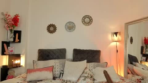 zuly goode online show from February 2025 09:49:01 AM