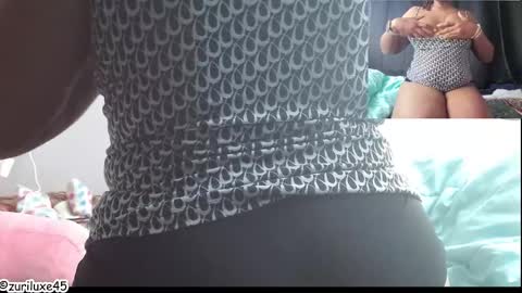 zuriluxe45 online show from October 2025 07:37:01 PM