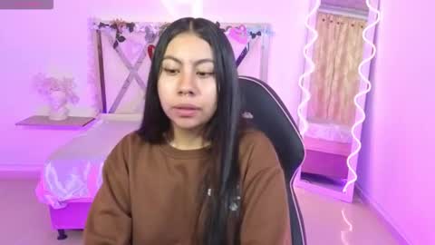 Snapshot of zury_tay chatting on September 2025 11:44:02 AM ZURY online show from September 2025 11:44:02 AM