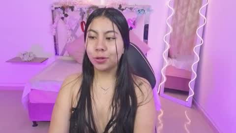 Snapshot of zury_tay chatting on September 2025 11:46:02 AM ZURY online show from September 2025 11:46:02 AM