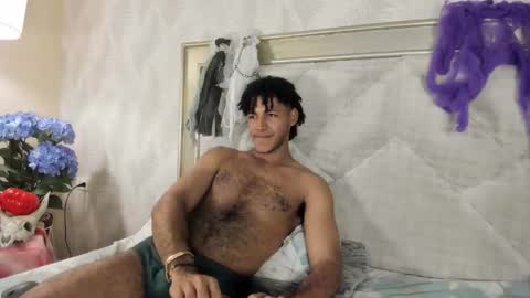 Snapshot of zyan_moreno chatting on October 2025 07:23:01 PM zyan_moreno online show from October 2025 07:23:01 PM