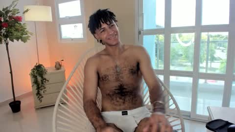 Snapshot of zyan_moreno chatting on November 2025 05:33:02 PM zyan_moreno online show from November 2025 05:33:02 PM