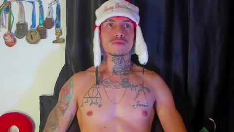 Snapshot of zyongarcia2020 chatting on December 2024 02:30:02 AM zyon garcia online show from December 2024 02:30:02 AM