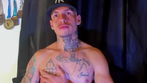 Snapshot of zyongarcia2020 chatting on December 2024 09:50:02 AM zyon garcia online show from December 2024 09:50:02 AM