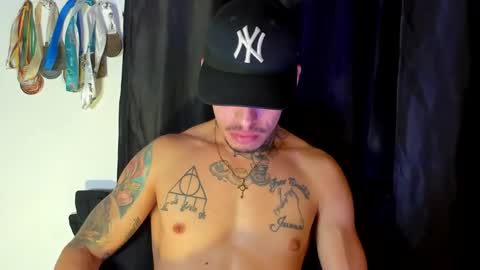 Snapshot of zyongarcia2020 chatting on February 2025 08:11:02 AM zyon garcia online show from February 2025 08:11:02 AM