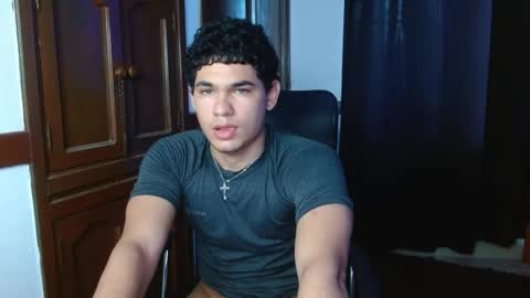 Snapshot of zyrosxk chatting on November 2025 11:10:01 AM antonio felipe online show from November 2025 11:10:01 AM