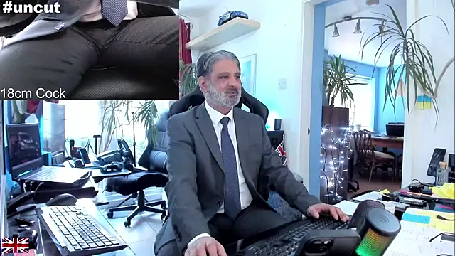 OnlineBossUK online show from September 2025 11:48:01 AM