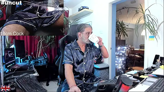 OnlineBossUK online show from October 2025 05:55:02 PM