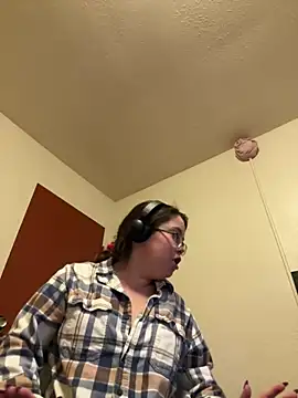 Snapshot of LacieStar chatting on December 2024 09:02:01 PM LacieStar online show from December 2024 09:02:01 PM