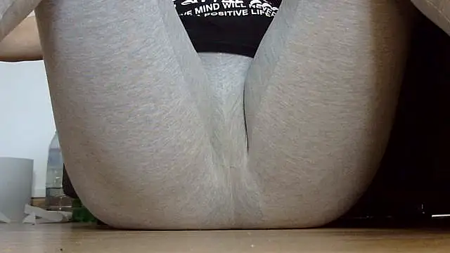 Squirtlady38 online show from September 2025 12:54:02 PM