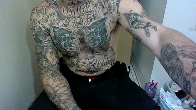 Snapshot of DADDY_KANE8--- chatting on January 2025 04:47:01 AM DADDY KANE8--- online show from January 2025 04:47:01 AM