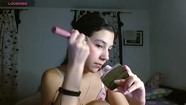 Snapshot of mia__lopez_ chatting on January 2025 11:35:02 PM mia lopez online show from January 2025 11:35:02 PM