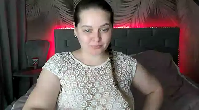uliastar online show from December 2024 10:13:01 AM