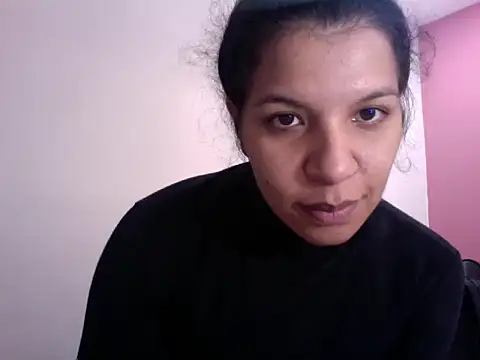 Snapshot of gatubelahot chatting on January 2025 08:00:01 PM gatubelahot online show from January 2025 08:00:01 PM