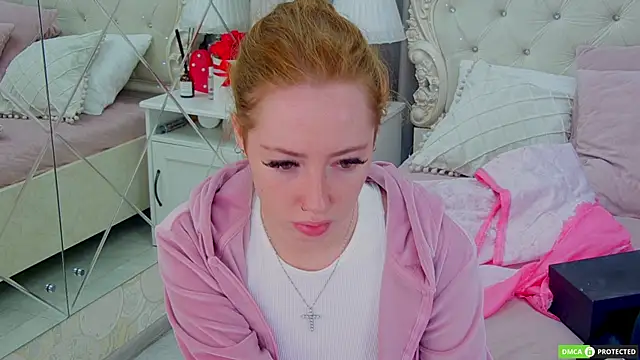 Snapshot of TinaBrook chatting on October 2025 03:37:02 AM TinaBrook online show from October 2025 03:37:02 AM