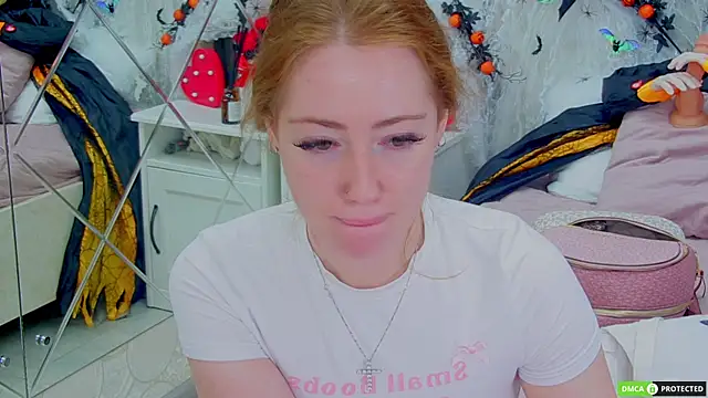 Snapshot of TinaBrook chatting on October 2025 04:15:02 AM TinaBrook online show from October 2025 04:15:02 AM