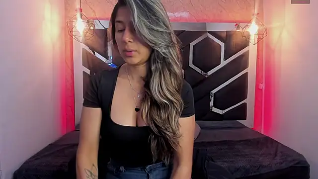 lilith nv online show from January 2025 11:23:02 AM