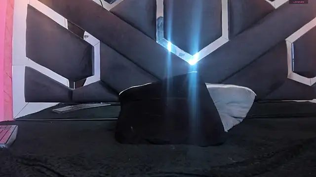 lilith nv online show from February 2025 02:22:02 PM