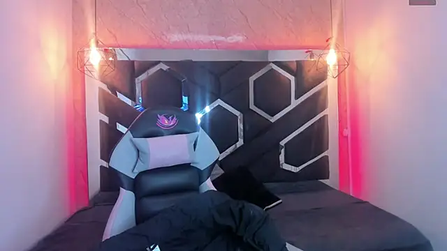 lilith nv online show from March 2025 11:44:02 AM