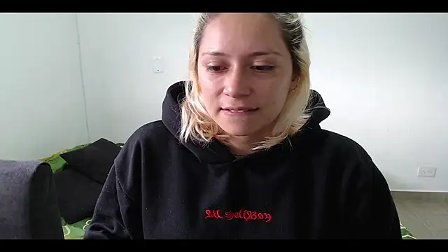 MommyMiaWs online show from February 2025 12:54:02 PM